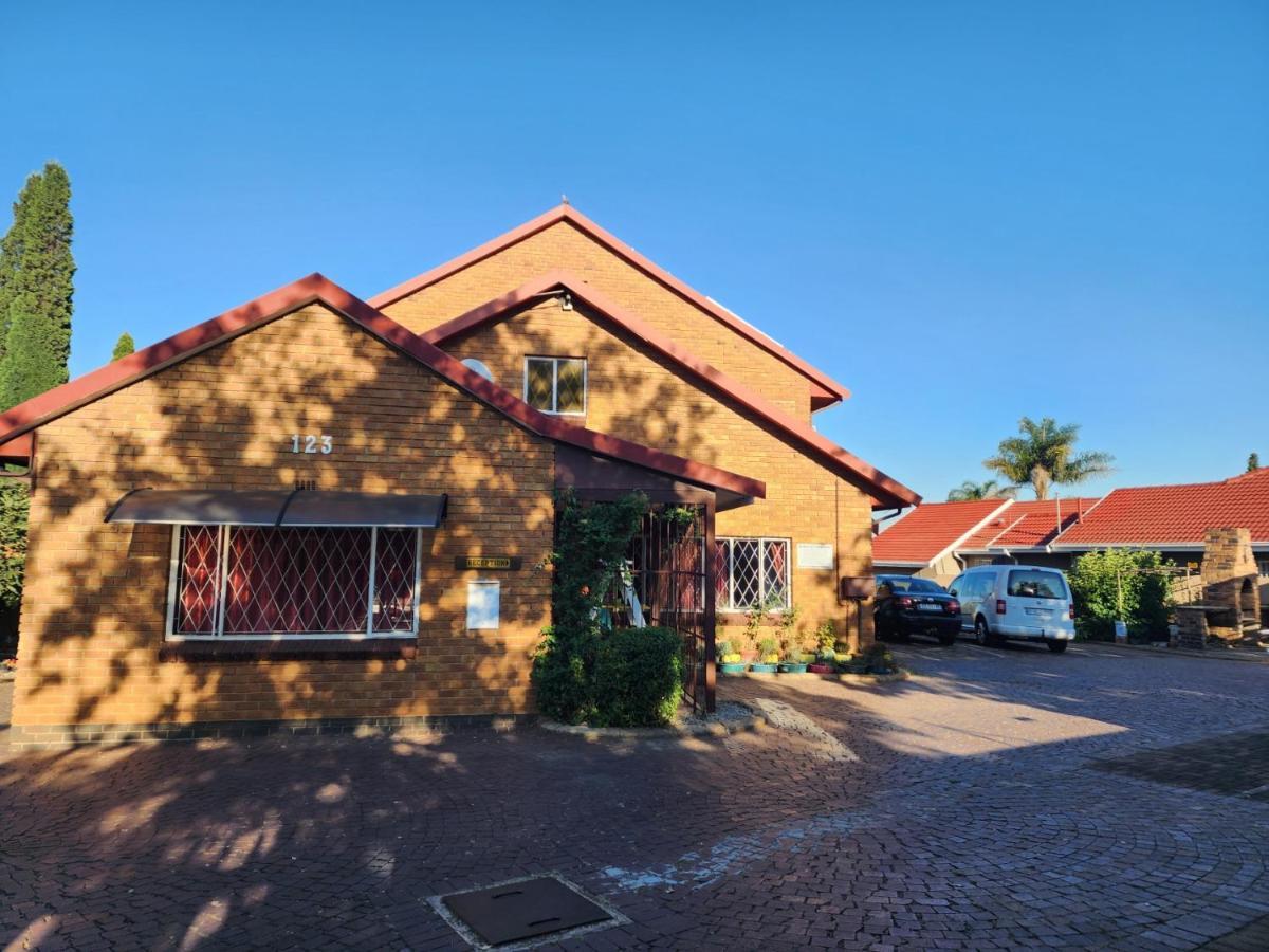 Southy Inn By The Lake Benoni Dış mekan fotoğraf
